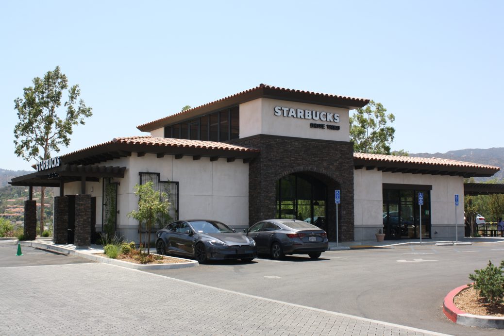 starbucks-drive-thru-valencia-marketplace